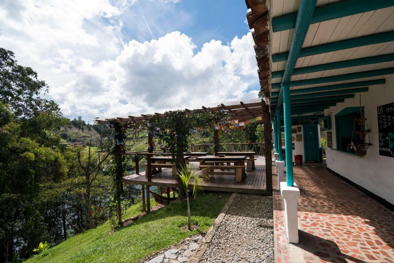 Bacoa Hostel กัวตาเป ภายนอก รูปภาพ